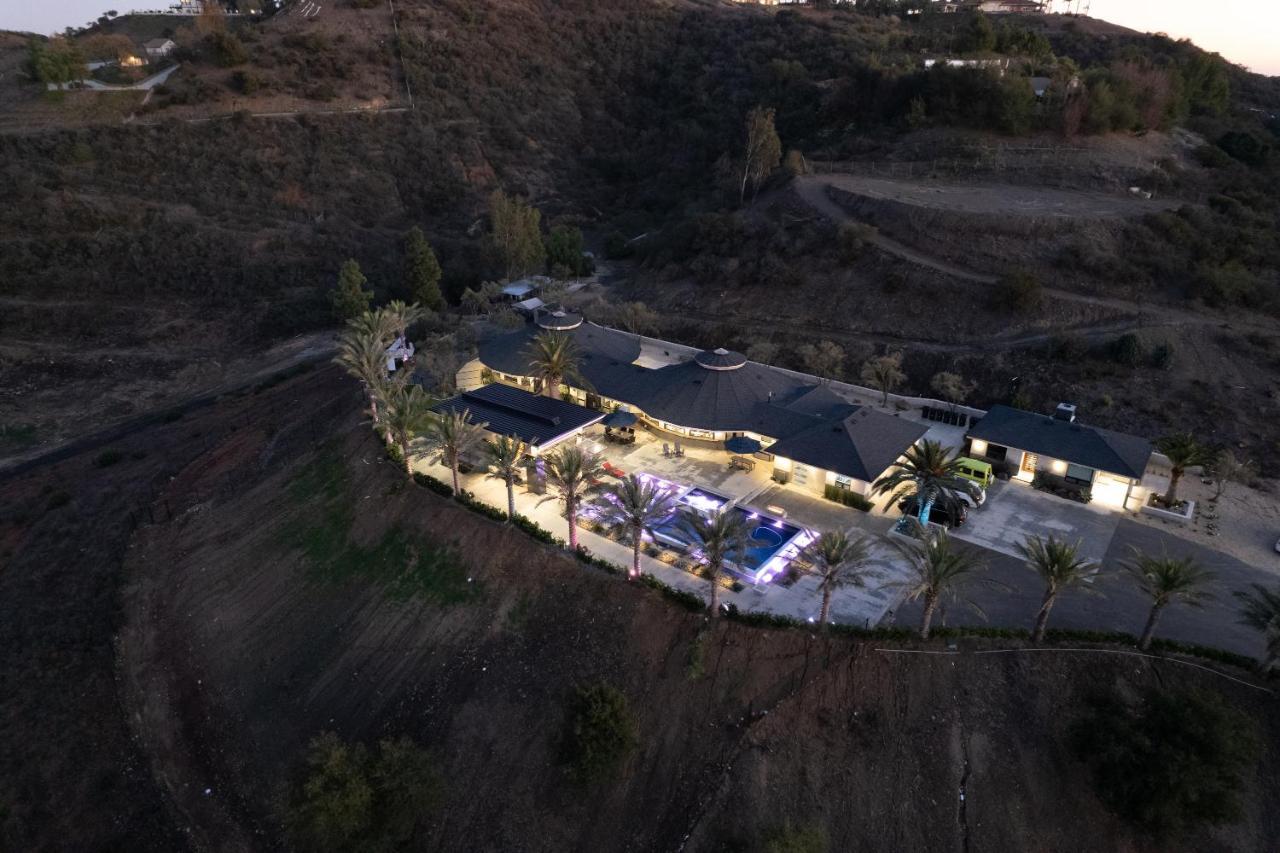 Iron Mansion Private Resort-Event Space 12000 Ft! Темекула Экстерьер фото